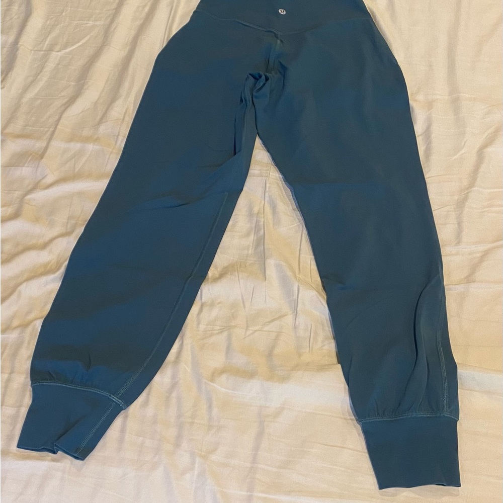 align joggers